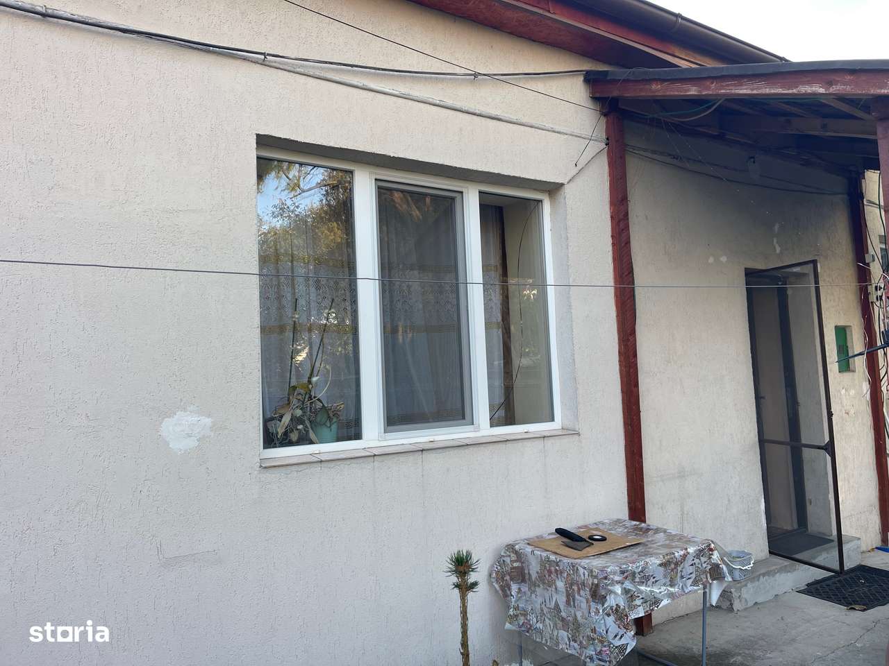 Apartament 3 camere,cu teren200mp,Zona Centrala-0