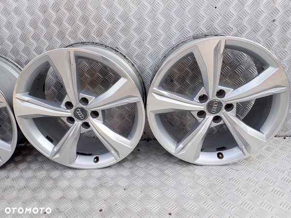 FELGI ALUMINIOWE AUDI SQ5  5x112 80A601025E 8x19 ET39 - 3