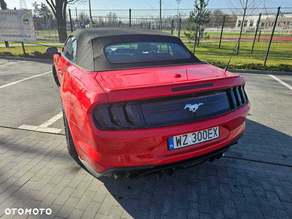 Ford Mustang Cabrio 2.3 Eco Boost - 25