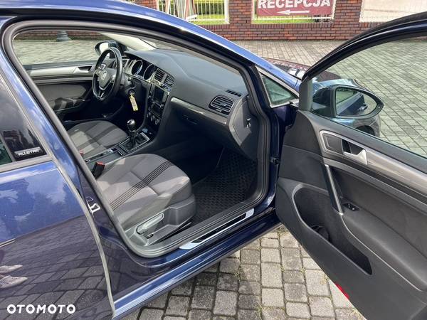 Volkswagen Golf 2.0 TDI BlueMotion Technology Allstar - 24