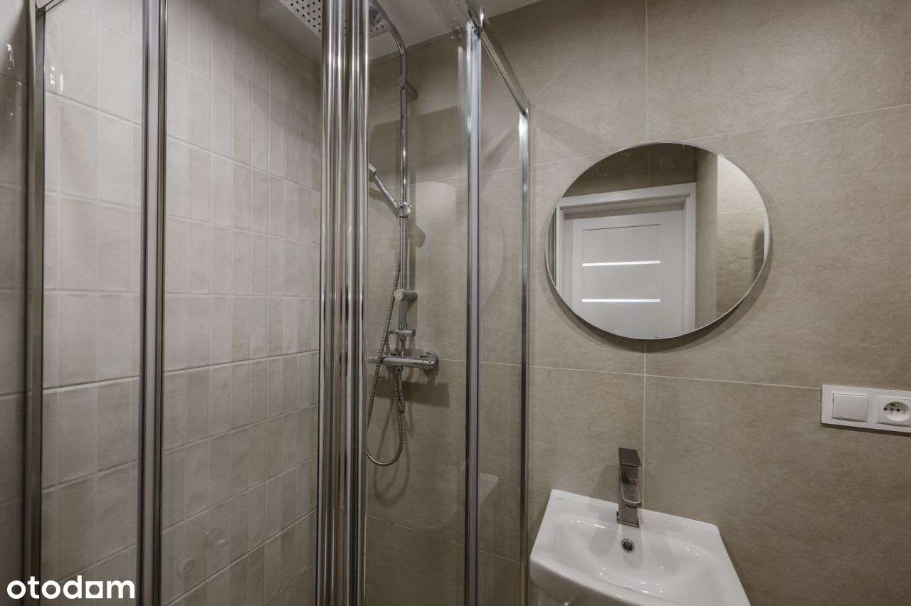 ul. Palacza / 47 mkw / 3 pokoje / po generalnym re-12