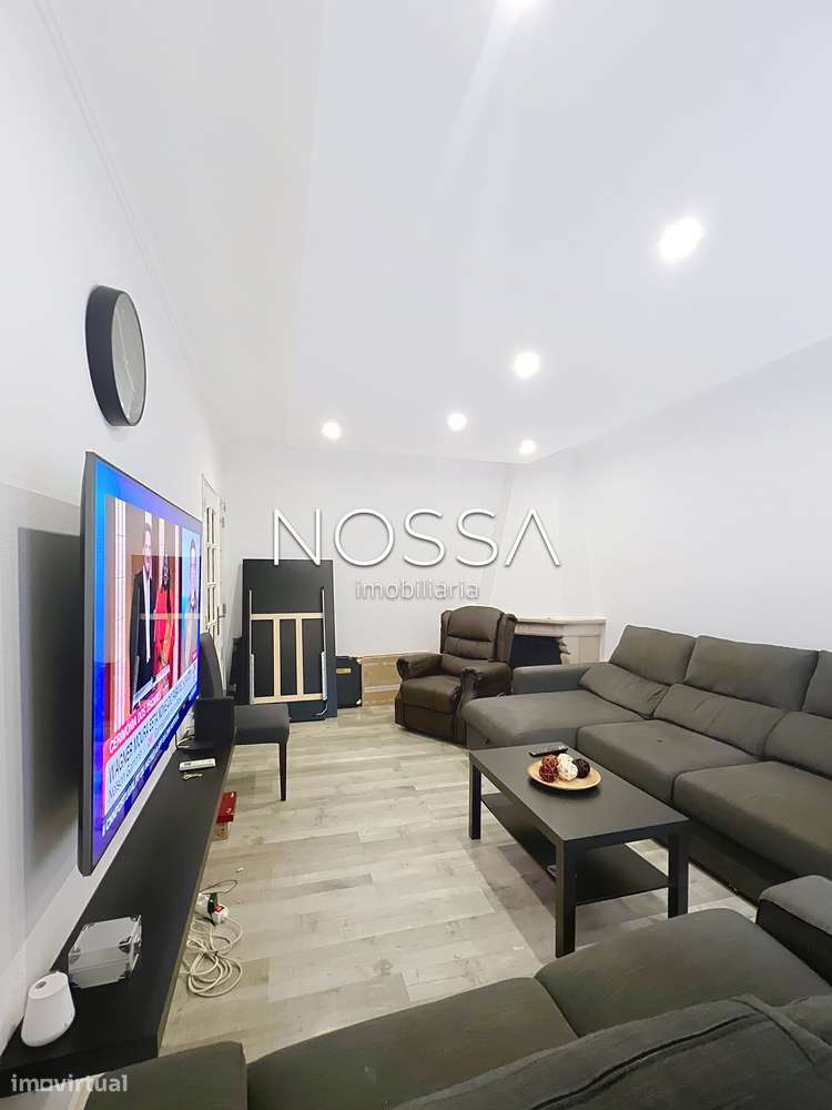 Espetacular T2 no coração da Baixa da Banheira-11