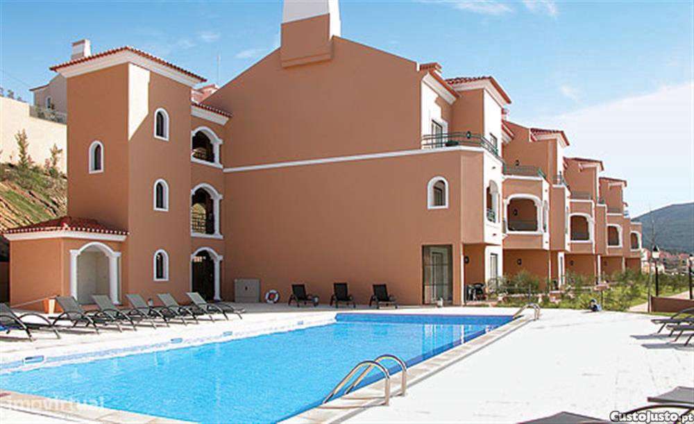 Arrendo T1 no Resort Campo Real, Turcifal com Piscina