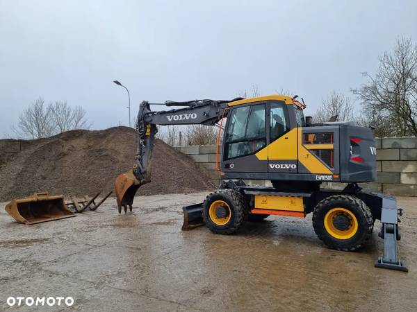 Volvo EWR 150E compact koparka kołowa - 9