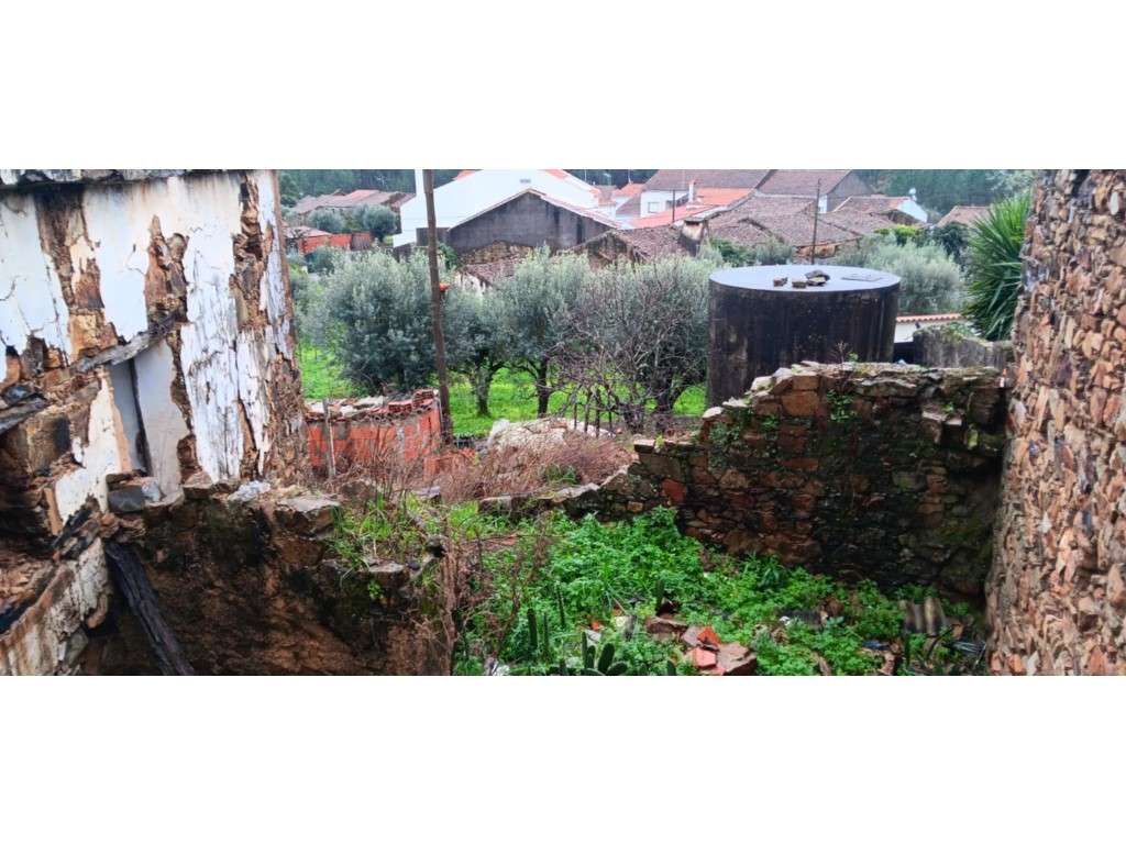 Ruína para Reconstruir, em Pereiro , Mação - Grande imagem: 4/12