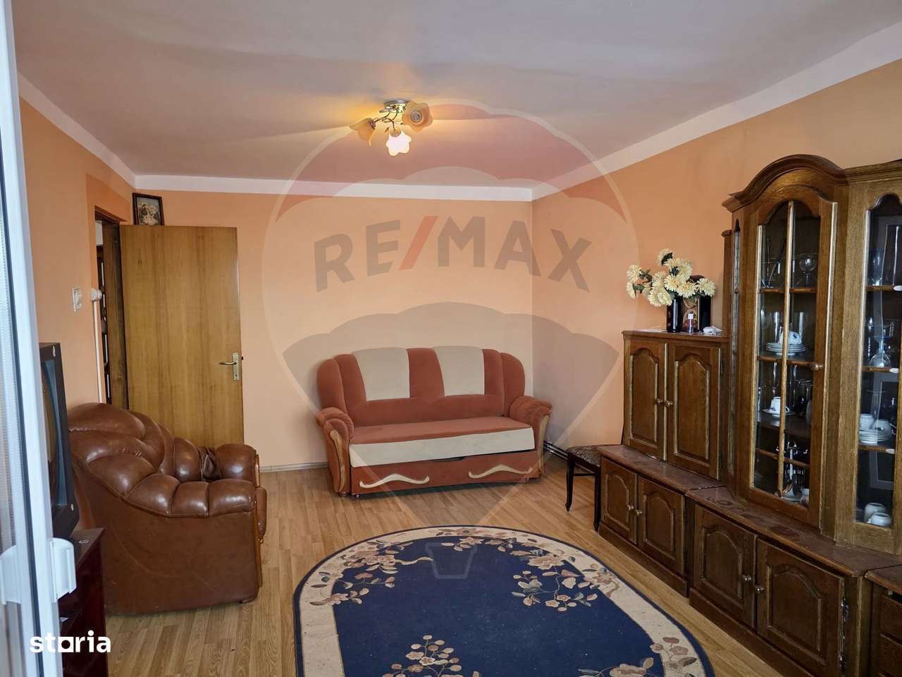 Apartament cu 3 camere de vânzare, str Bucovinei- zona Mioriței - Imagine principală: 4/11