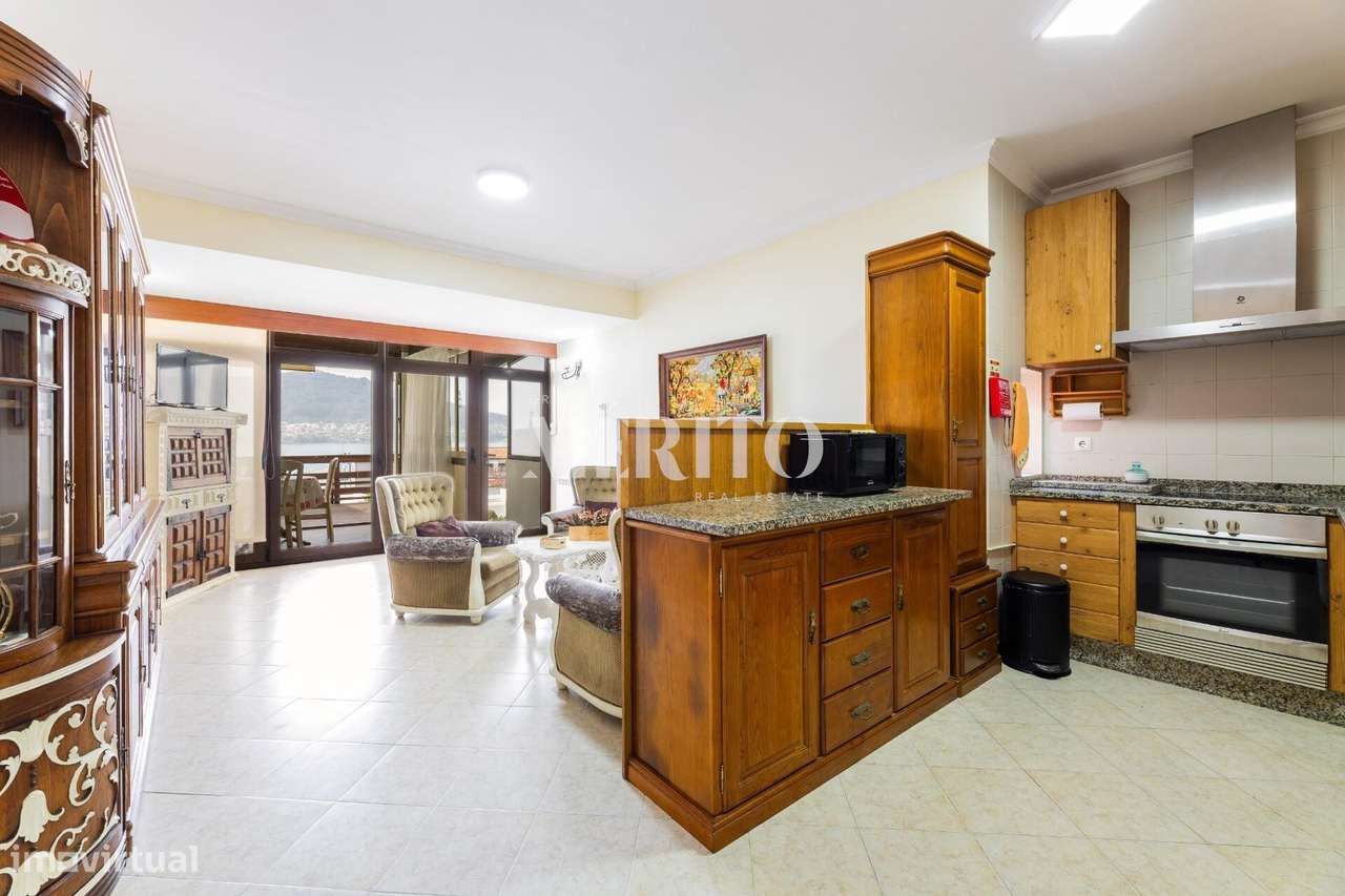 Moradia com Alojamento Local-12