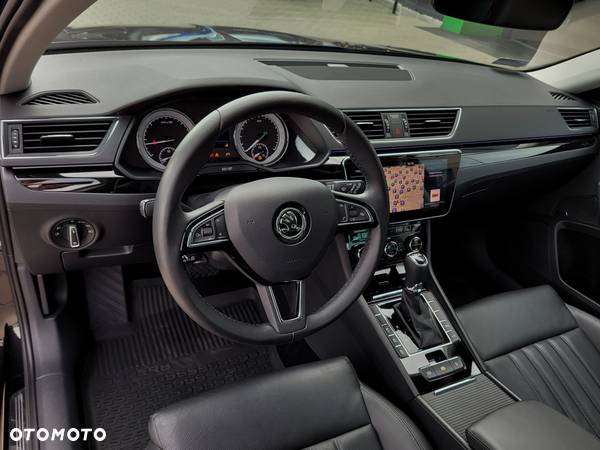 Skoda Superb 2.0 TDI L&K DSG - 12