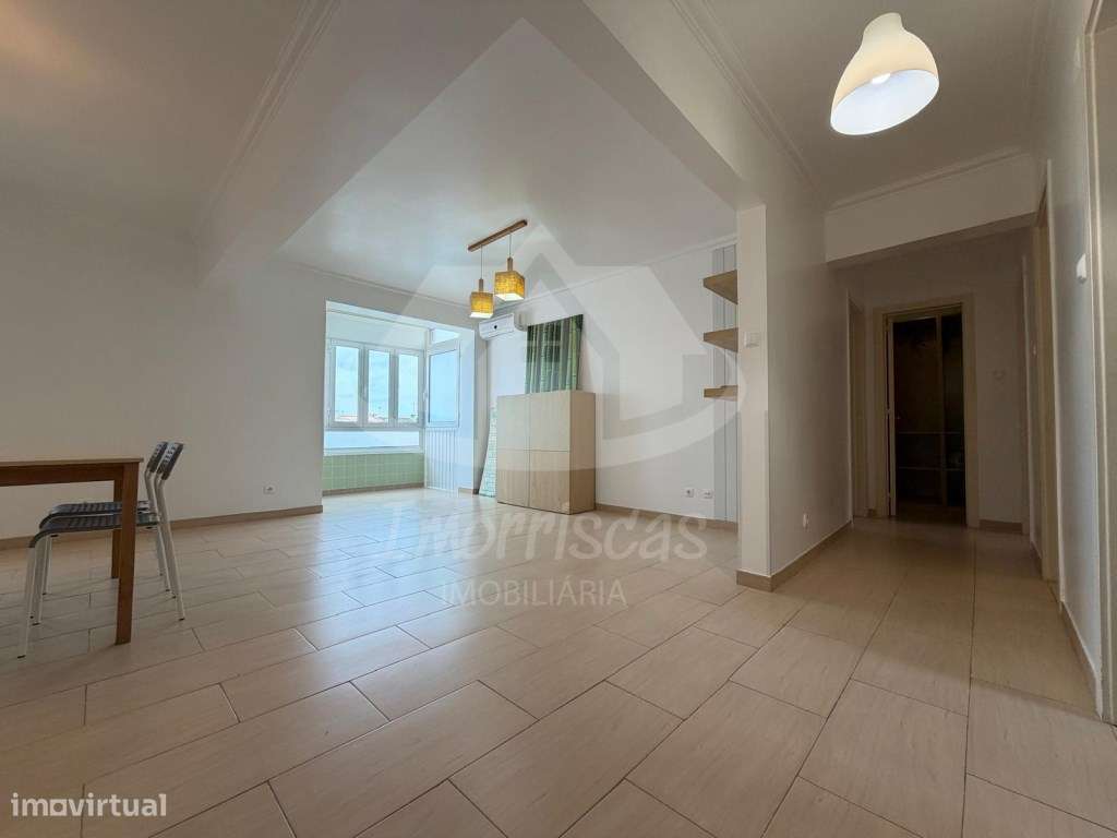 Apartamento T2 para arrendamento no Bairro de São Francisco, Camarate - Grande imagem: 4/17