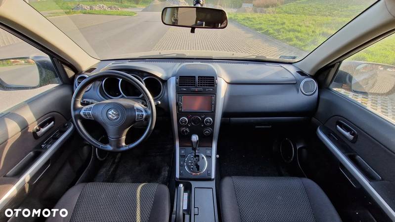 Suzuki Grand Vitara 2.4 De Luxe EU5 - 2