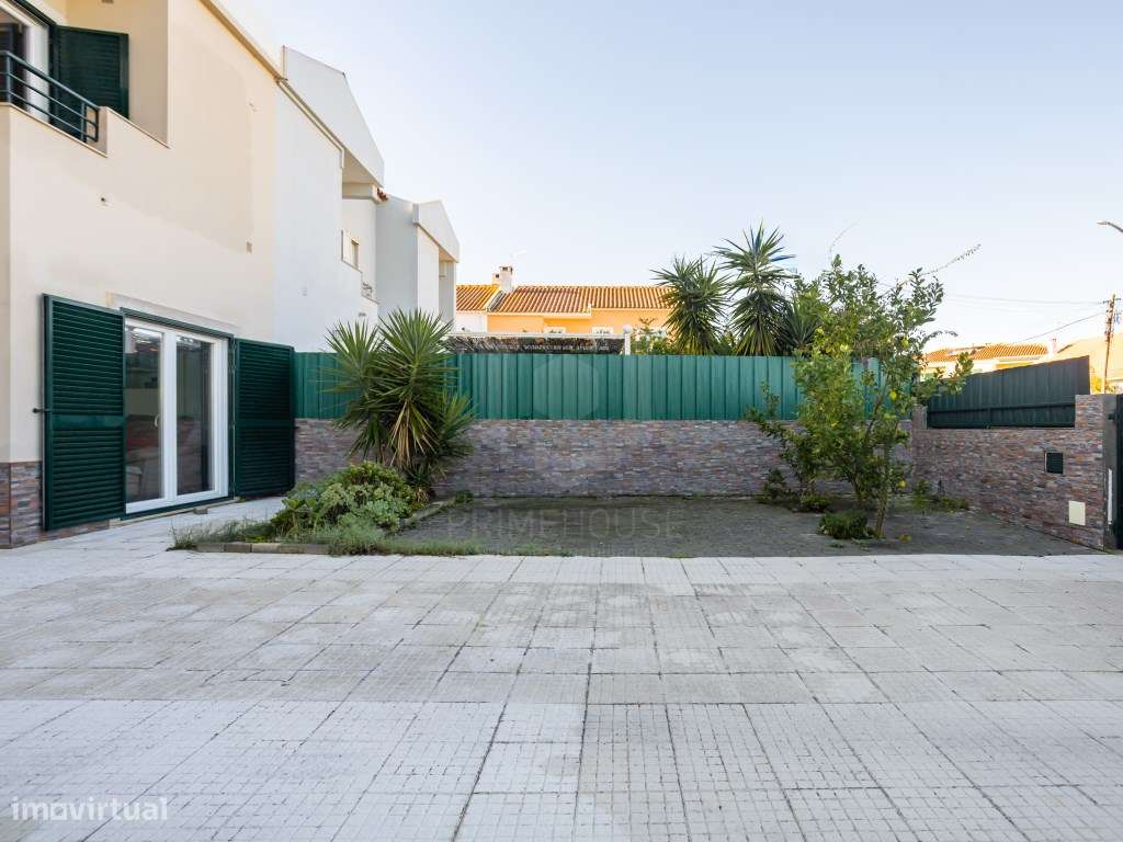 Moradia T4 em Azeitão - Grande imagem: 4/54