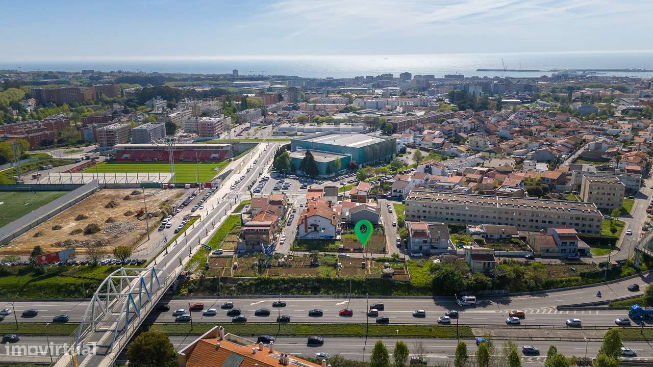 Terreno em Rua Nova do Estádio s/n, Senhora da Hora-13