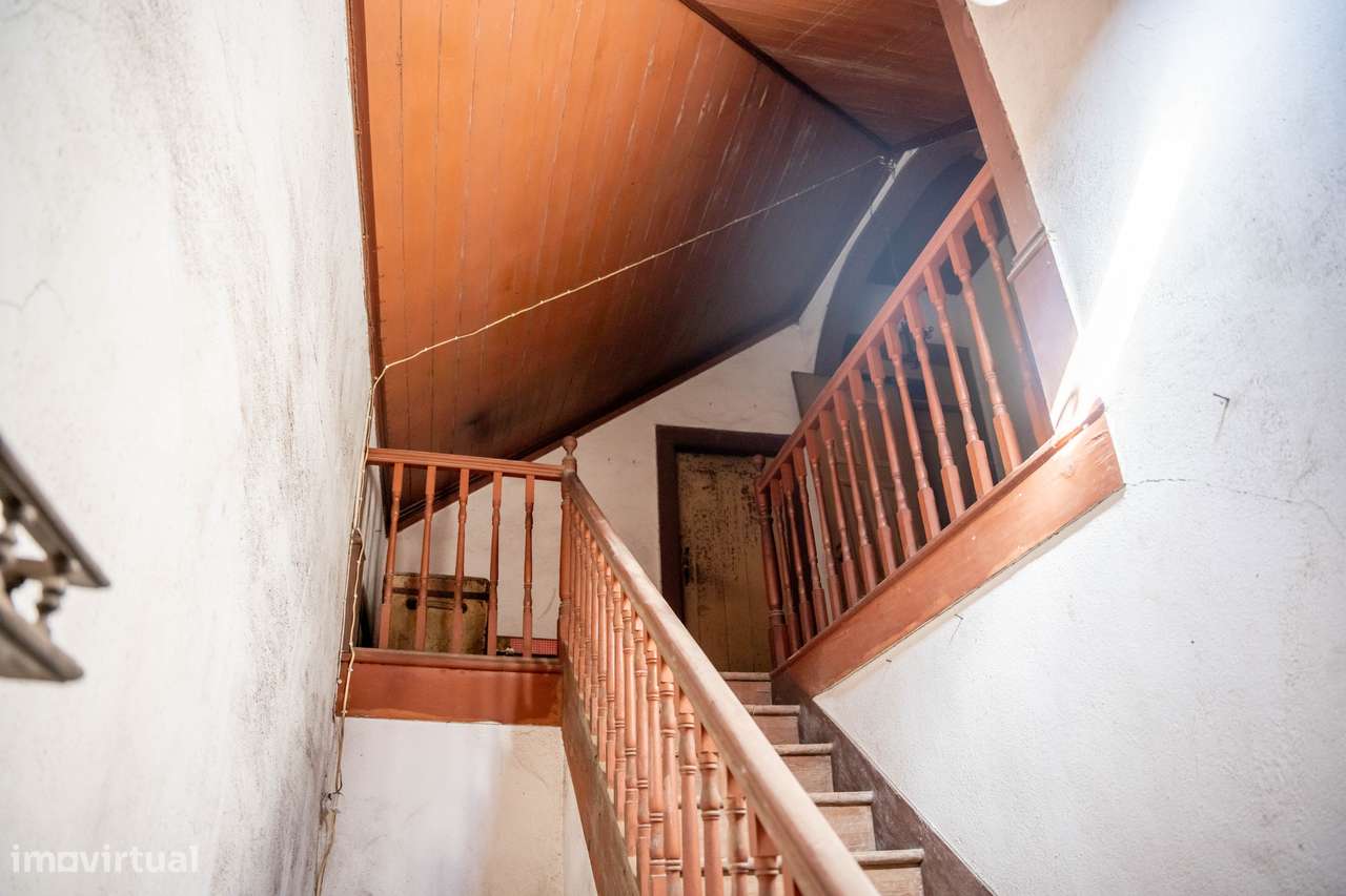 Imóvel com carácter e muito potencial de valorização.-28