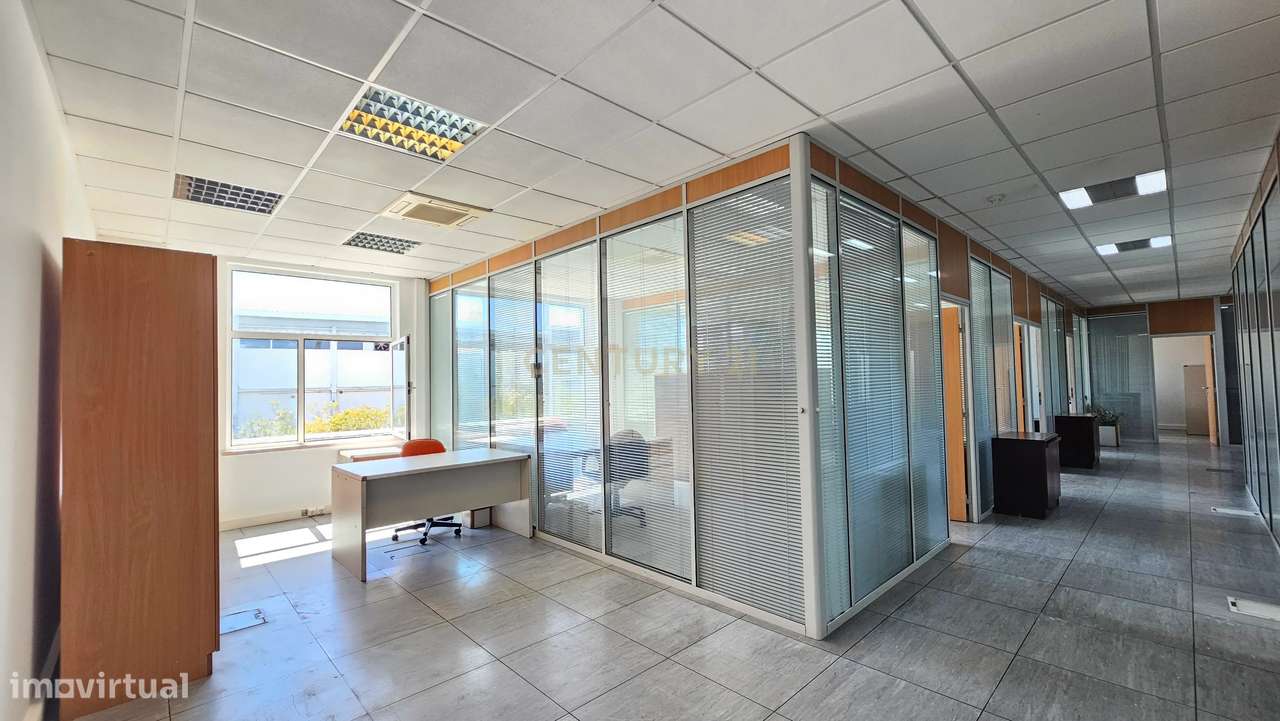 Escritório amplo e totalmente equipado no ElosPark II, em S. Marcos-41