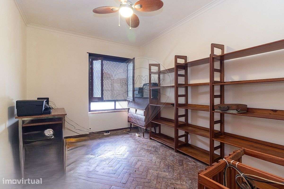 Moradia T4 para venda-16