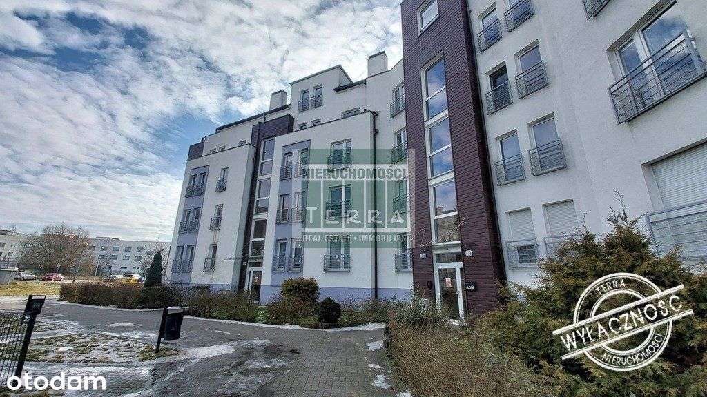 Mieszkanie trzypokojowe na osiedlu Leśnym-0