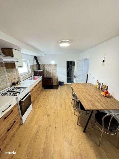 Casa renovata cu 1.052 mp teren, SASCUT(Targusor),  jud. Bacau-7