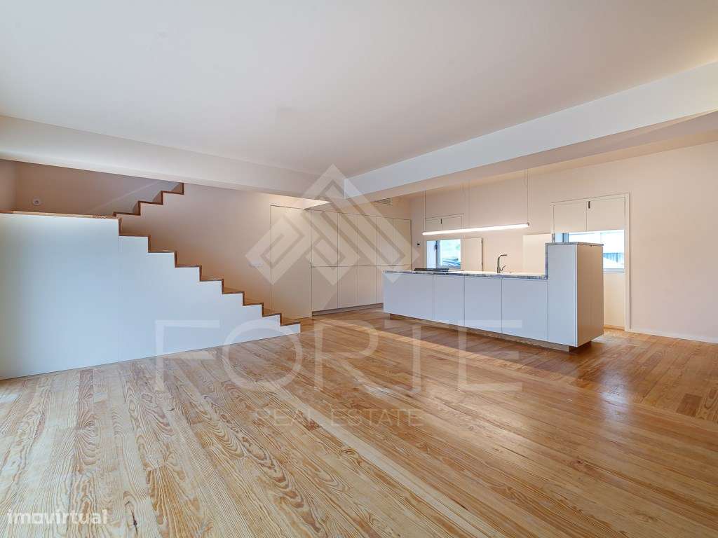 T3 com Piscina em Plena Cidade de São João da Madeira - Grande imagem: 4/40