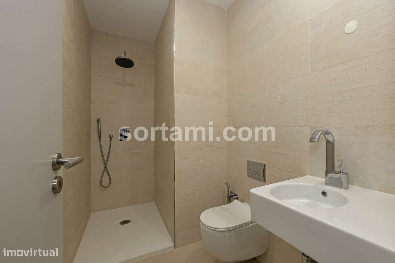 Apartamento T0+2 Venda em Cedofeita, Santo Ildefonso, Sé, Miragaia, Sã-16