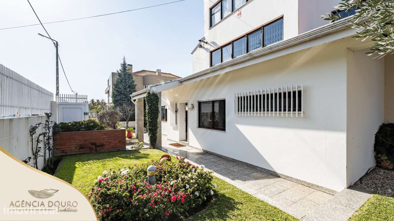 Moradia T5 com vistas Douro em Valbom, Gondomar-32