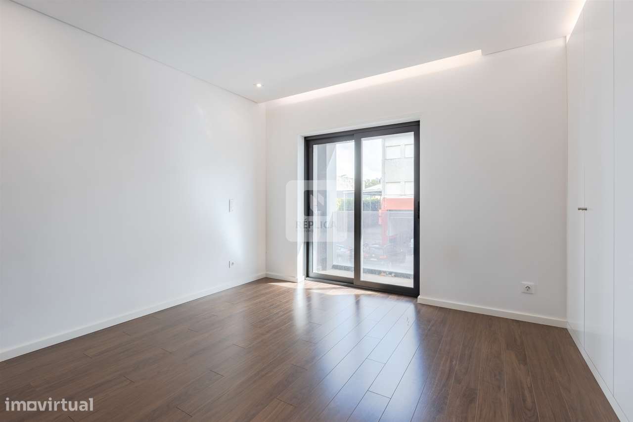 Apartamento T3 Novo com Varanda, a Dois Passos do NorteShopping - Grande imagem: 5/18