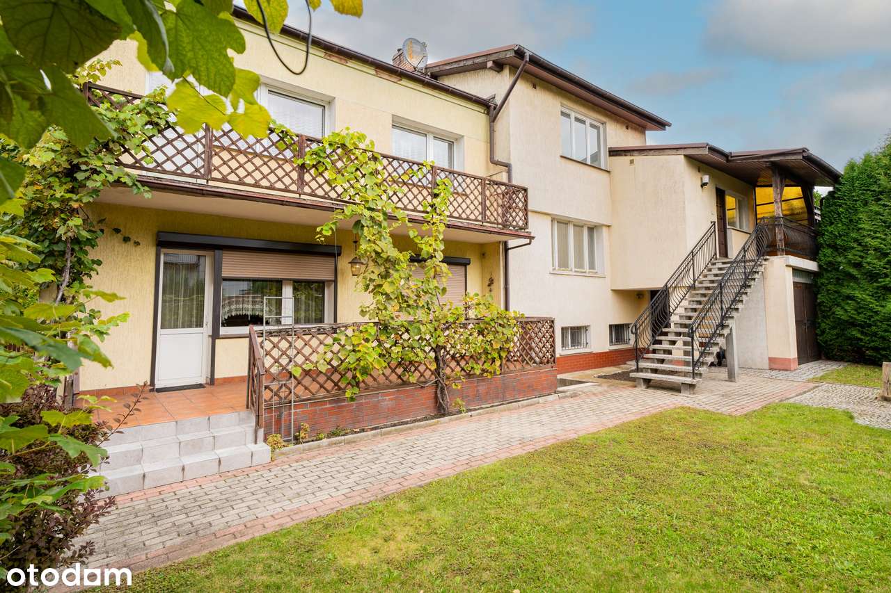 Dom w samym sercu Jarocina – idealny dla jednej lub dwóch rodzin!-4