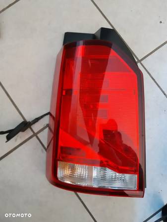 Lampa lewa tył VW T6 7LA945095J - 1