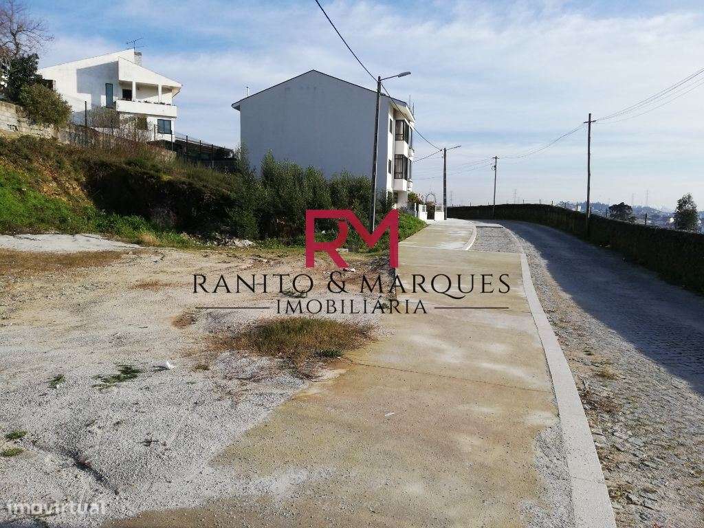 TERRENO PARA CONSTRUÇÃO DE MORADIA GEMINADA EM CAMPO - VALONGO - Grande imagem: 3/11