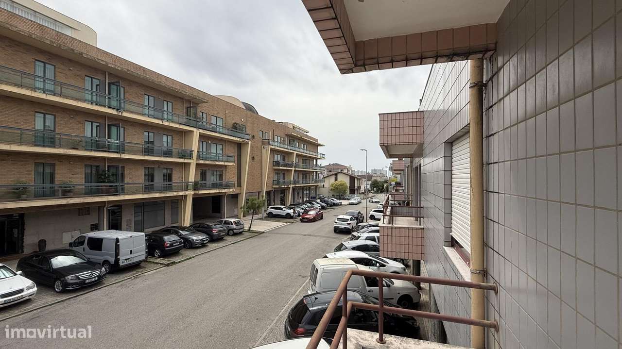 Apartamento T3 (Hospital da Luz)-13
