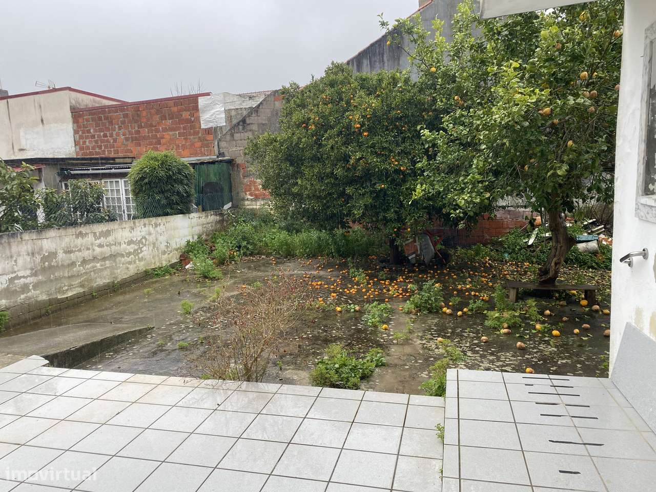 Vende-se T3 com grande espaço exterior em Santa Clara, Coimbra.-22