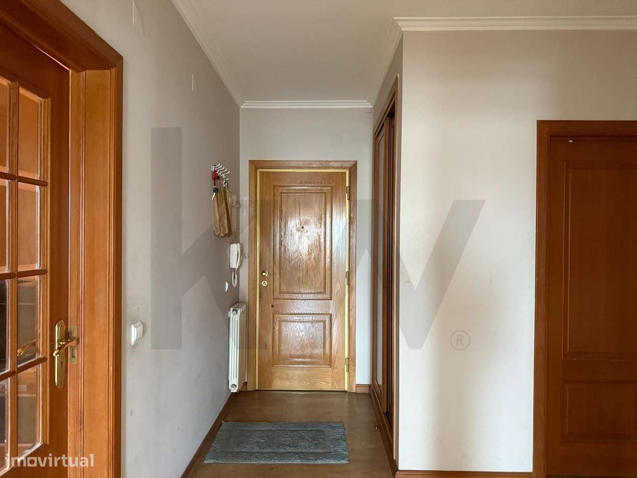 Apartamento T3 com boas vistas, garagem e arrecadações na Ramada, em O - Grande imagem: 5/18