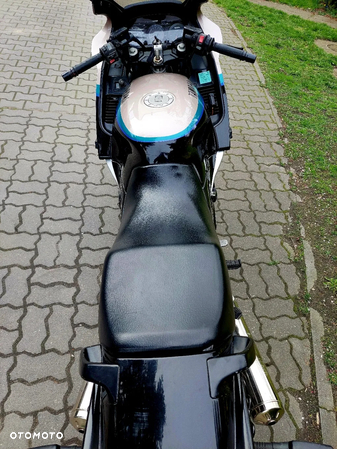 Yamaha FJ - 8