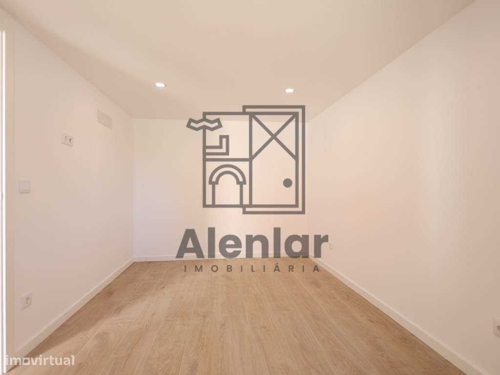 MORADIA T1 NOVA em Alenquer-11