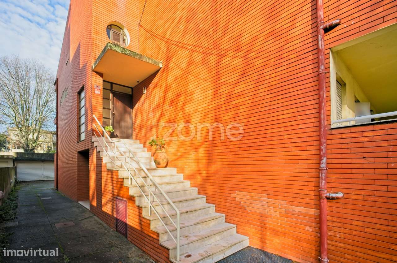 Andar de Moradia T4 - Pinheiro Manso - Grande imagem: 5/47