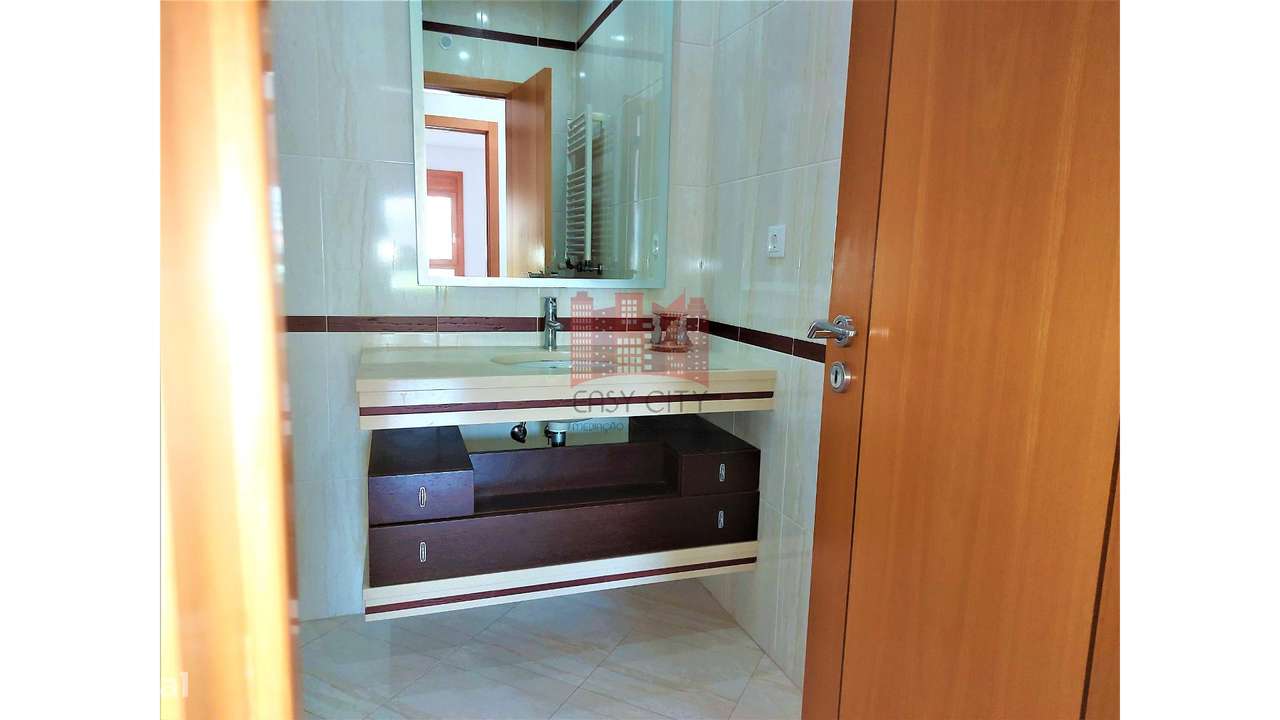 Apartamento T3 em Colinas do Cruzeiro-29