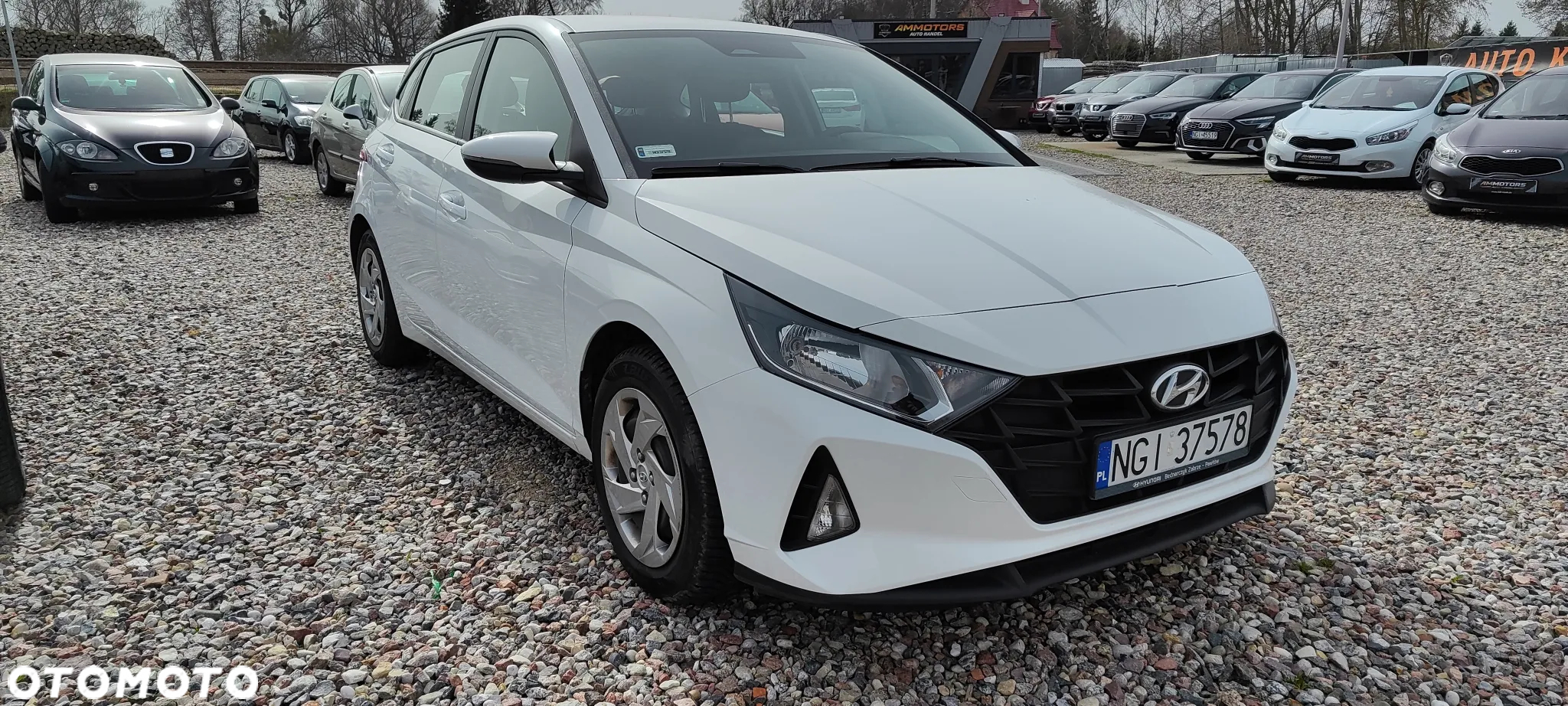 Hyundai i20 - 16