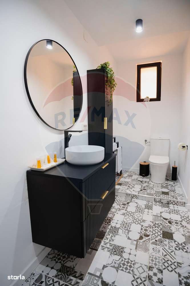 Afacere Activa + Locuinta Premium cu 2 Camere in Centru Istoric Brasov-9