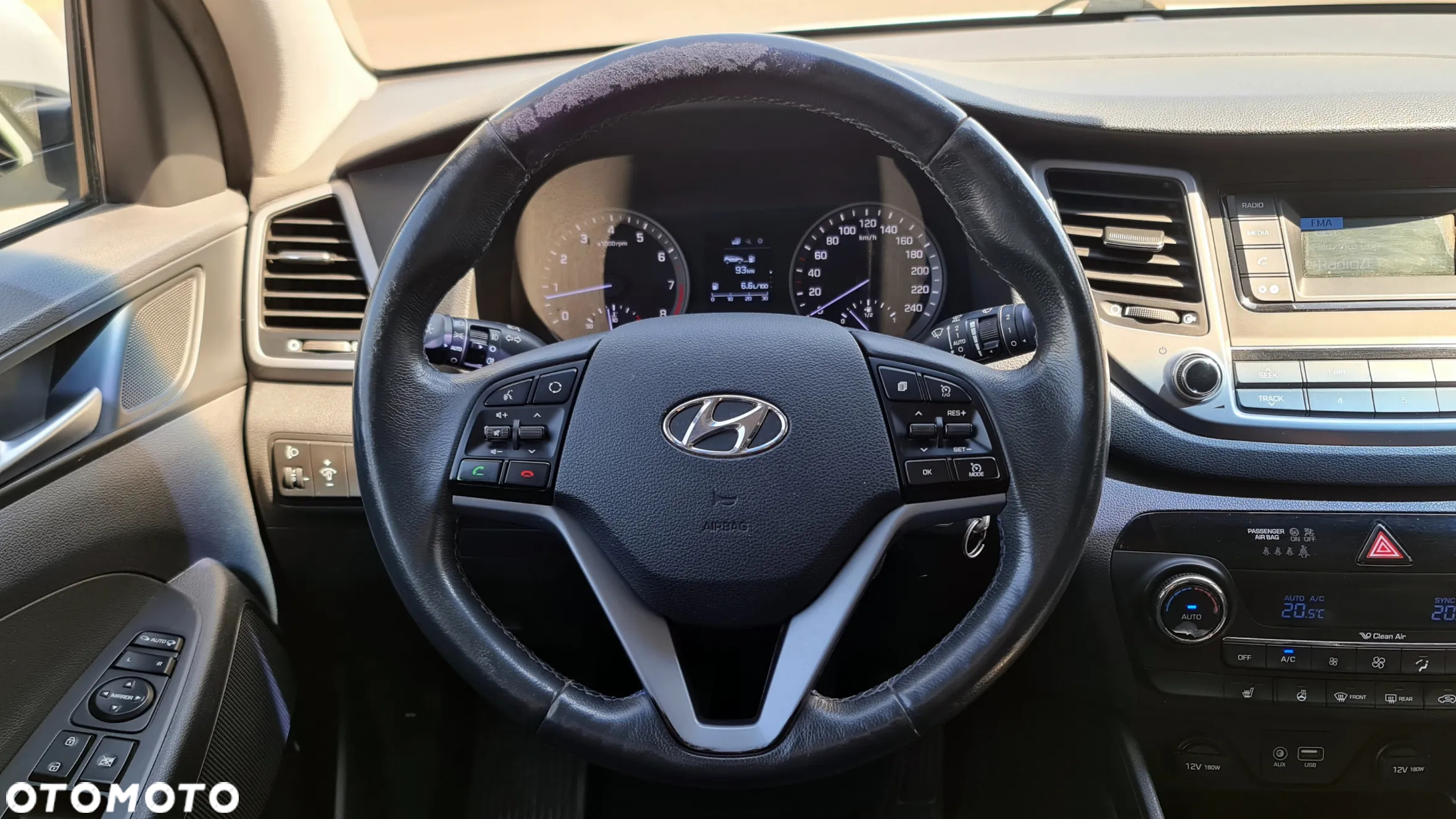 Hyundai Tucson 1.6 GDI BlueDrive Comfort 2WD - 16