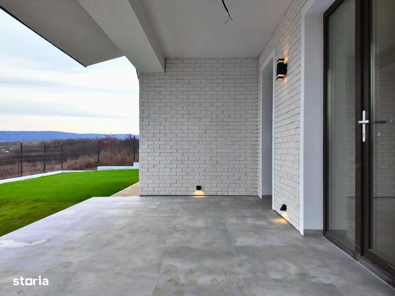 LOCUINTE INDIVIDUALE( parter + mansarda) LUNCA CETATUII (zona Chihan)-6