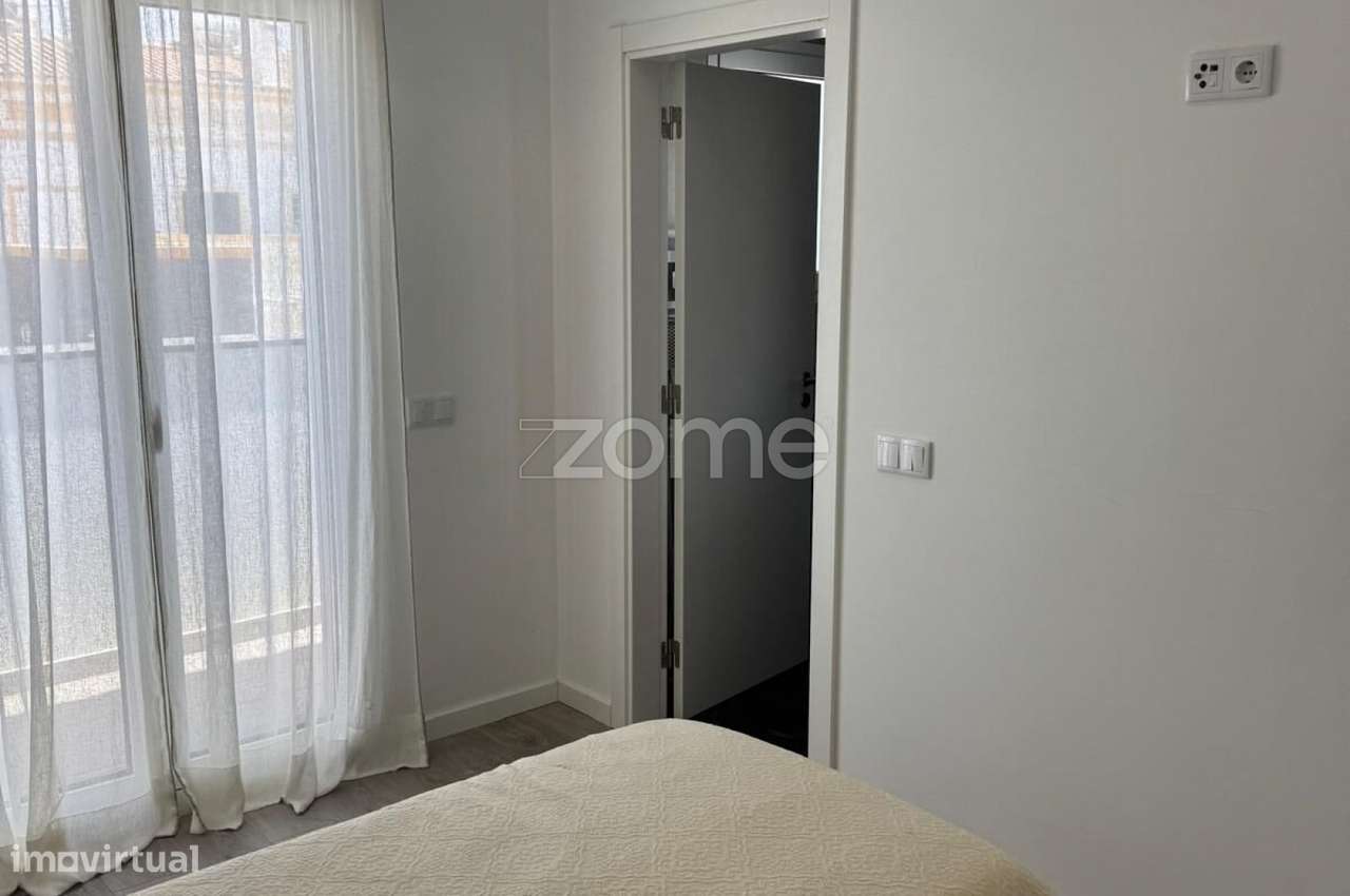 Moradia T4 com 2 Suites-31