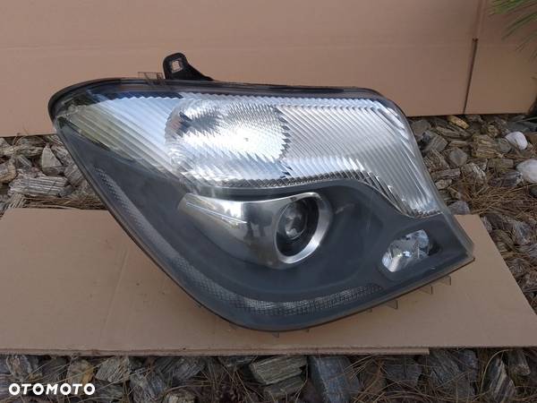 Mercedes lampa Sprinter 906 W906 A9068206300 - 2