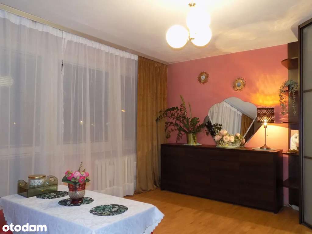 Klimatyczne 3-pokojowe mieszkanie z balkonem-8