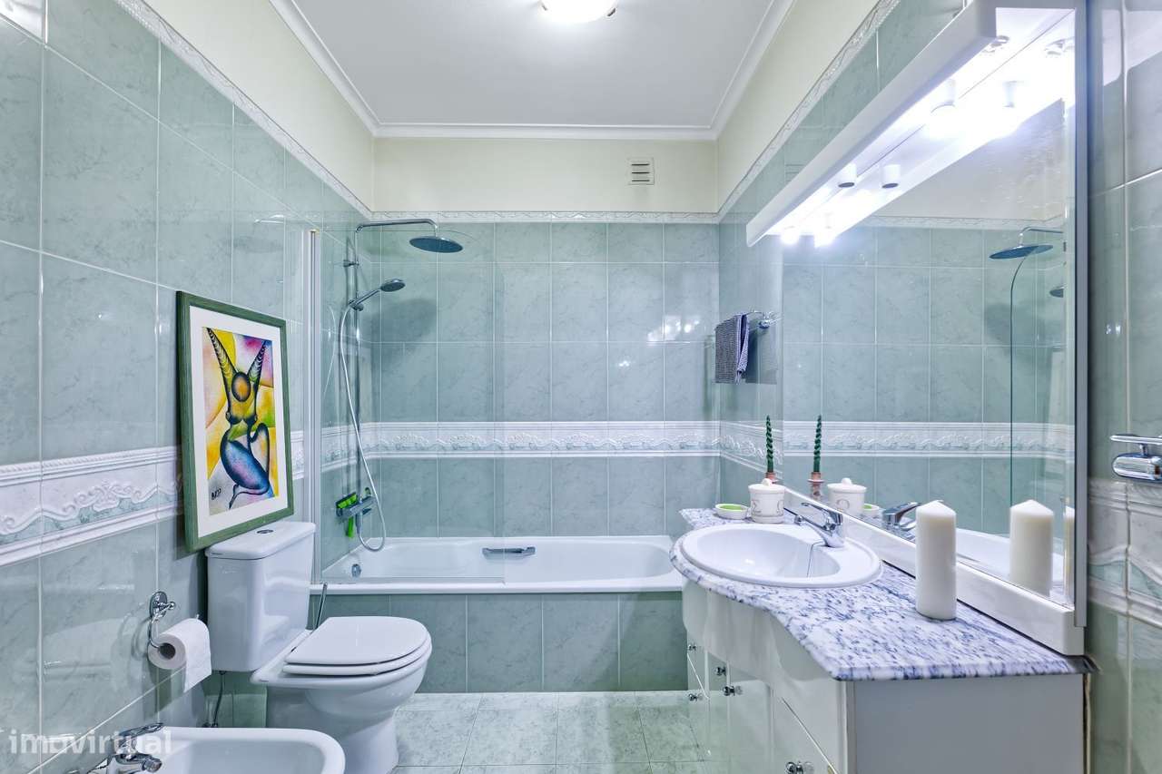 Apartamento T3 com excelentes áreas e uma vista deslumbrante...-15