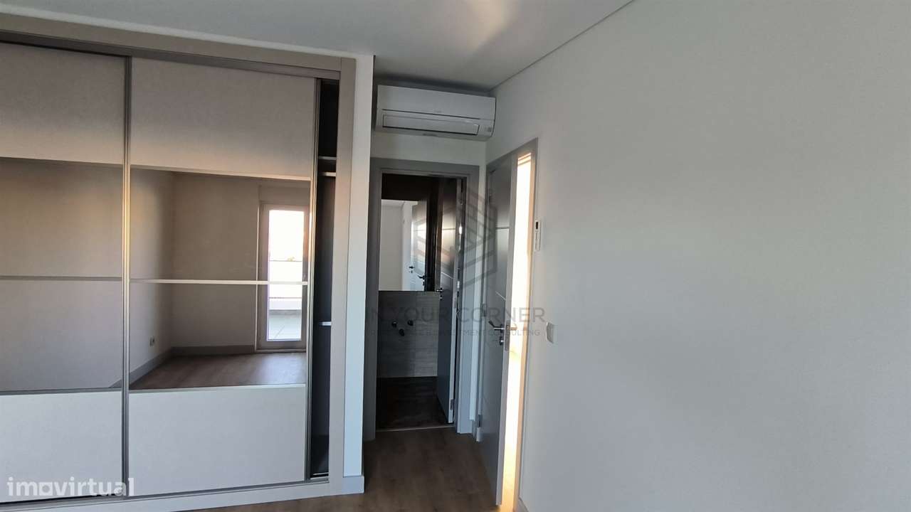 Apartamento T4 DUPLEX Venda em São Vicente,Lisboa-9