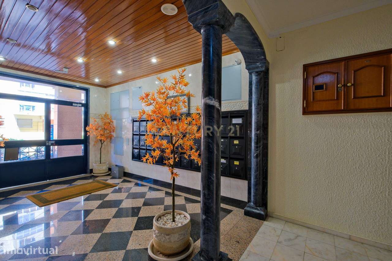 Duplex em Sintra com garagem box - Grande imagem: 5/45