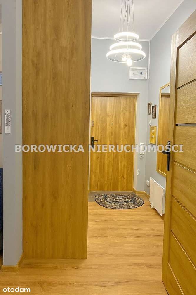 Kawalerka 25 m² po remoncie – niski parter – centr-3