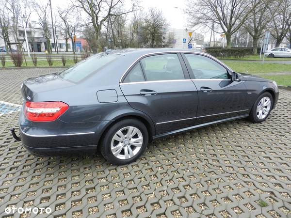 Mercedes-Benz Klasa E 200 BlueTEC 7G-TRONIC Avantgarde - 5