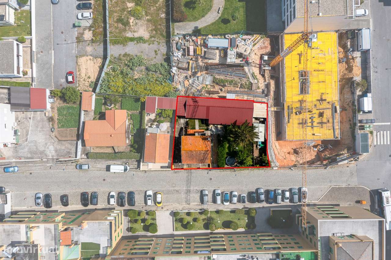 Moradia a 100 Metros da Praia de Lavadores I Exclusivo Golden Hour-9