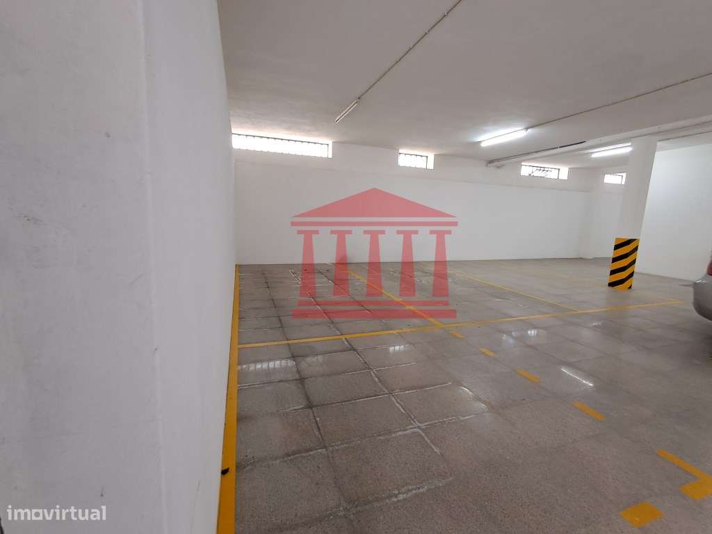 GARAGEM / ARMAZÉM - BARCELOS - Grande imagem: 2/4