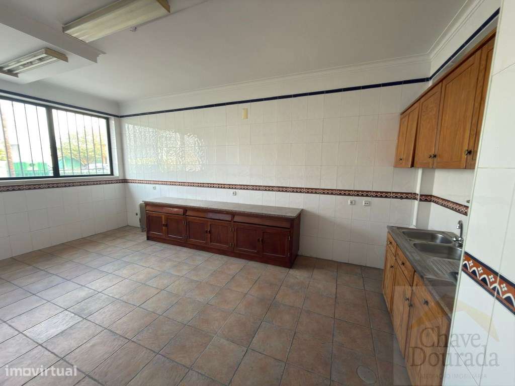 Dois armazéns - Taveiro-18